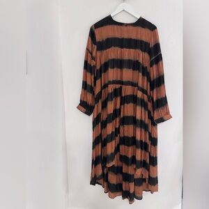 Elegant Striped Long Sleeve Dress